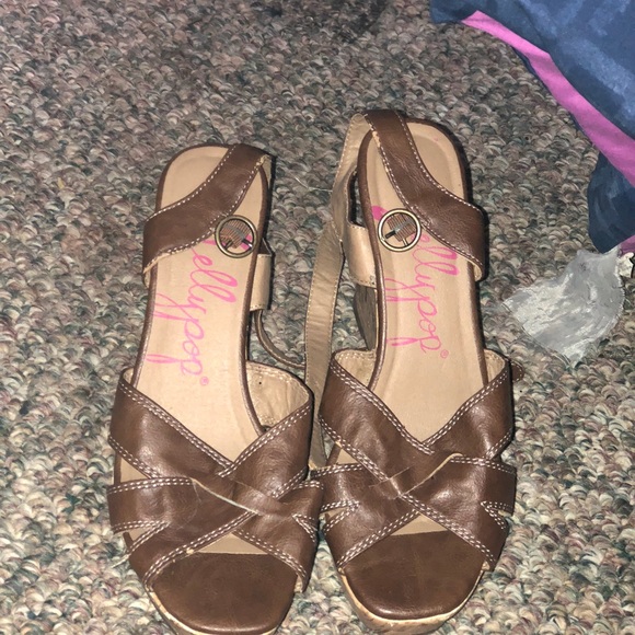 Shoes - Picture 2 of 6